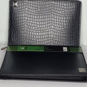 کلاسور وتوس کد 137 | جادار، مقاوم و مناسب مدرسه