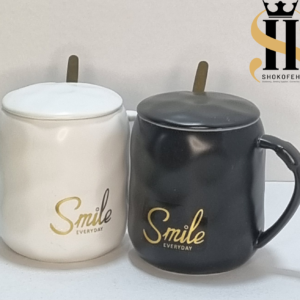 ماگ سرامیکی دردار مدل لبخند کد ۱۲۰۶ در دو رنگ سفید و مشکی با نوشته طلایی