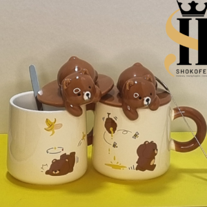 ماگ سرامیکی طرح خرس قهوه‌ای تپل با درب عروسکی سه بعدی و قاشق استیل